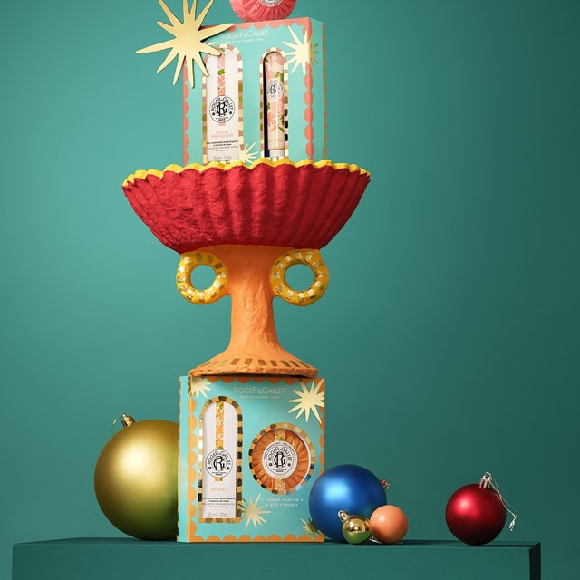 Χριστουγεννιάτικο Set Δώρου : Eau Parfumée Bienfaisante 30ml + Μπάρα  Σαπουνιού